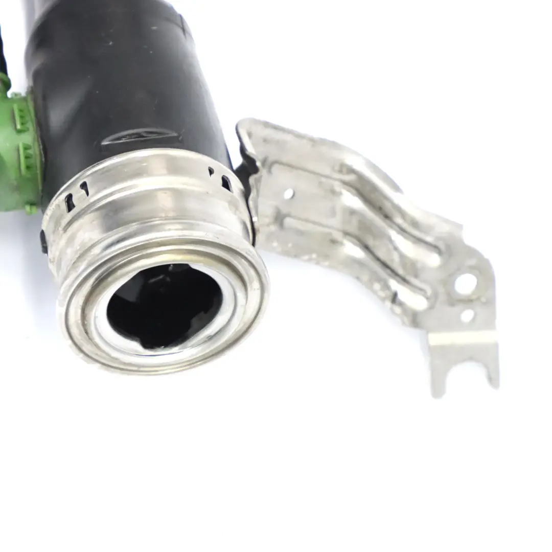 Tubo de llenado de depósito combustible BMW G30 Diesel B47 B57 para con número de pieza 7353911 Tubo de llenado de depósito combustible BMW G30 Diesel B47 B57 - SKU 7353911 - Número de pieza 7353911
