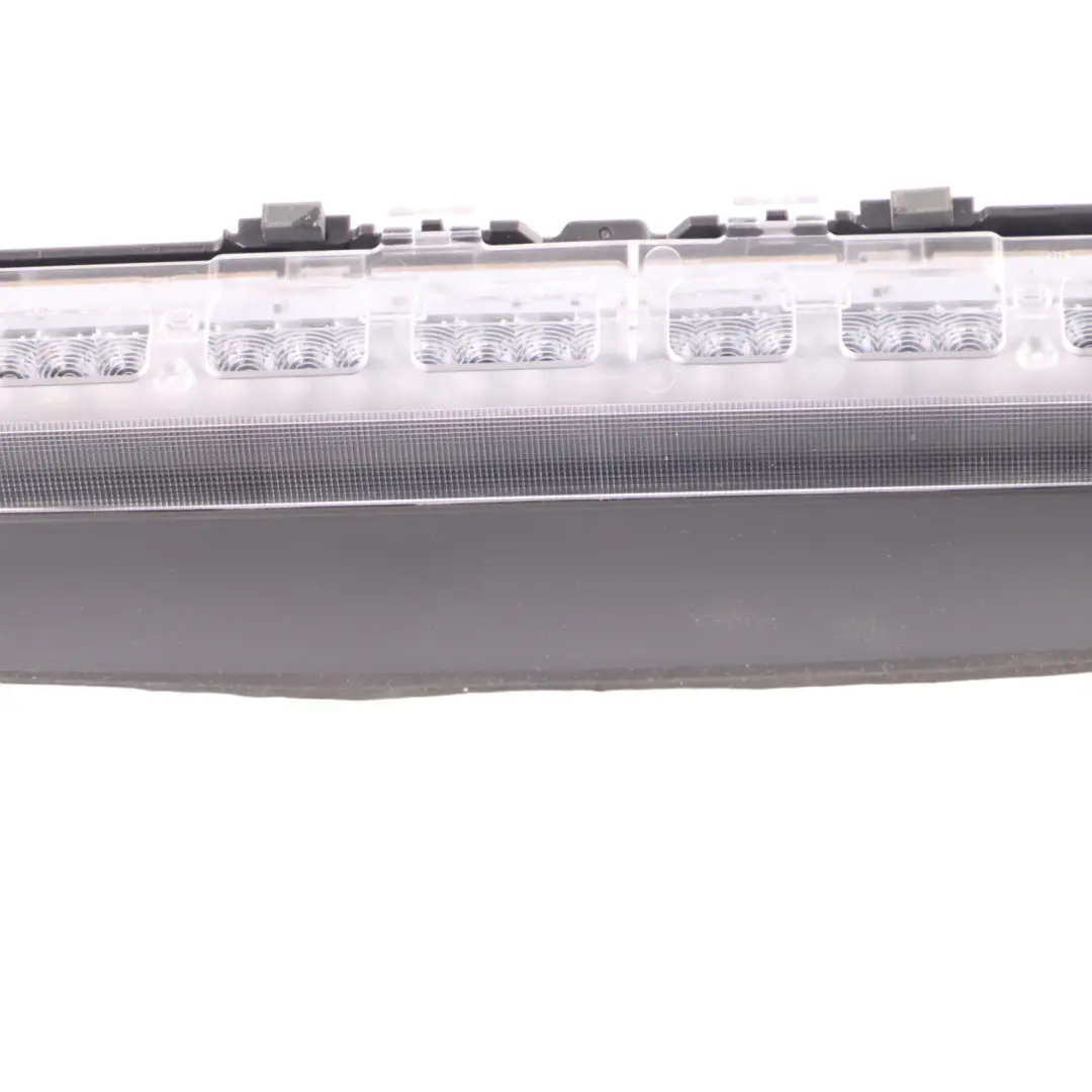 Luz Freno Trasera Tercera Lámpara Stop para BMW F90 M5 G30 con número de pieza 7360526 BMW F90 M5 G30 Luz Freno Trasera Tercera Lámpara Stop - SKU 7360526 - Número de pieza 7360526