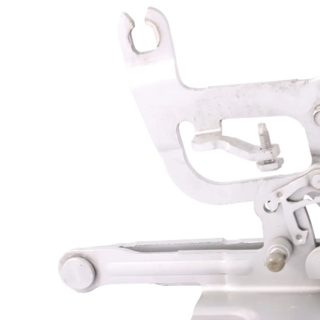 Cerniera cofano motore sinistra Glacier Silver Metallic - A83 7294529 per BMW X5 F15 con numero di parte 7381781 BMW X5 F15 Cerniera cofano motore sinistra Glacier Silver Metallic - A83 7294529 - SKU 7381781-GSB - Numero di parte 7381781