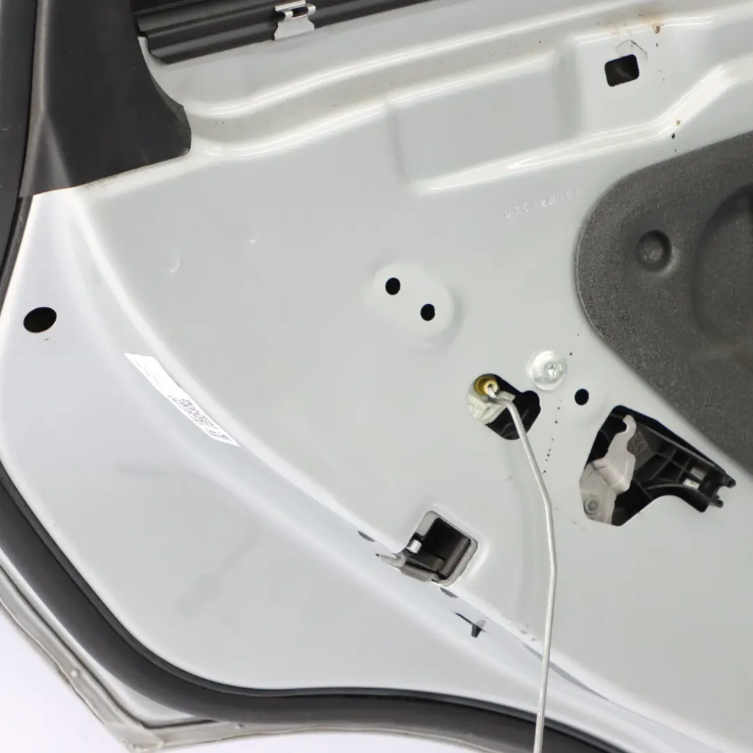 Tür hinten links Glacier Silver Metallic - A83 für BMW X5 F15 mit Teilenummer 7386739 BMW X5 F15 Tür hinten links Glacier Silver Metallic - A83 - SKU 7386739-GSB - Teilenummer 7386739