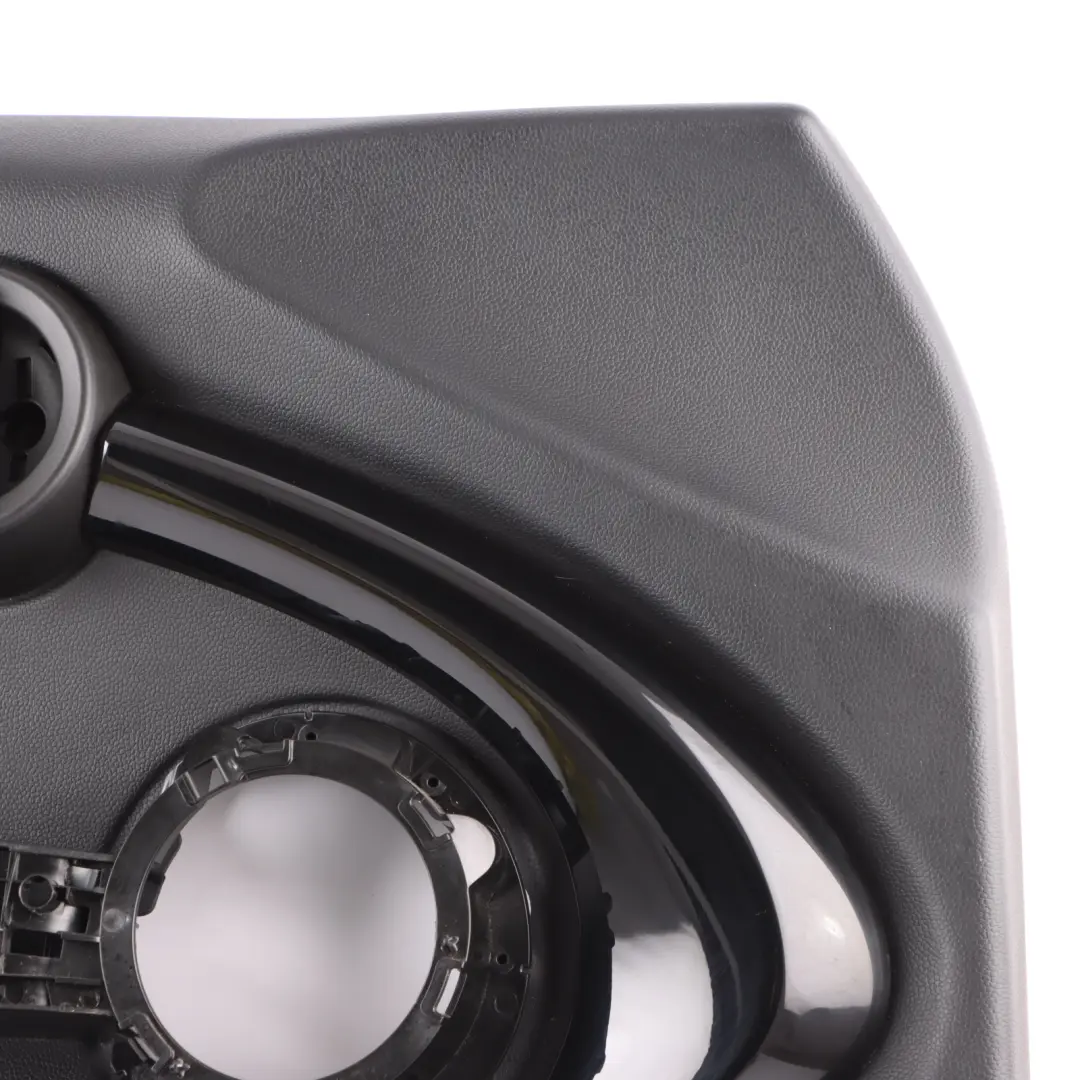 Pannello Rivestimento Scheda Porta Anteriore Sinistra Nero per Mini F56 F57 con numero di parte 7393121 Mini F56 F57 Pannello Rivestimento Scheda Porta Anteriore Sinistra Nero - SKU 7393121 - Numero di parte 7393121