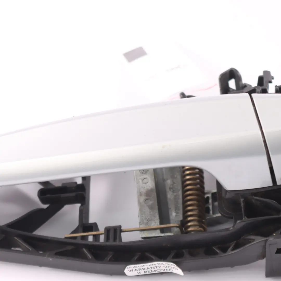 Tirador puerta BMW F15 F45 exterior frente trasero derecho Glacier Silver A83 para con número de pieza 7396306 Tirador puerta BMW F15 F45 exterior frente trasero derecho Glacier Silver A83 - SKU 7396306-GSB - Número de pieza 7396306