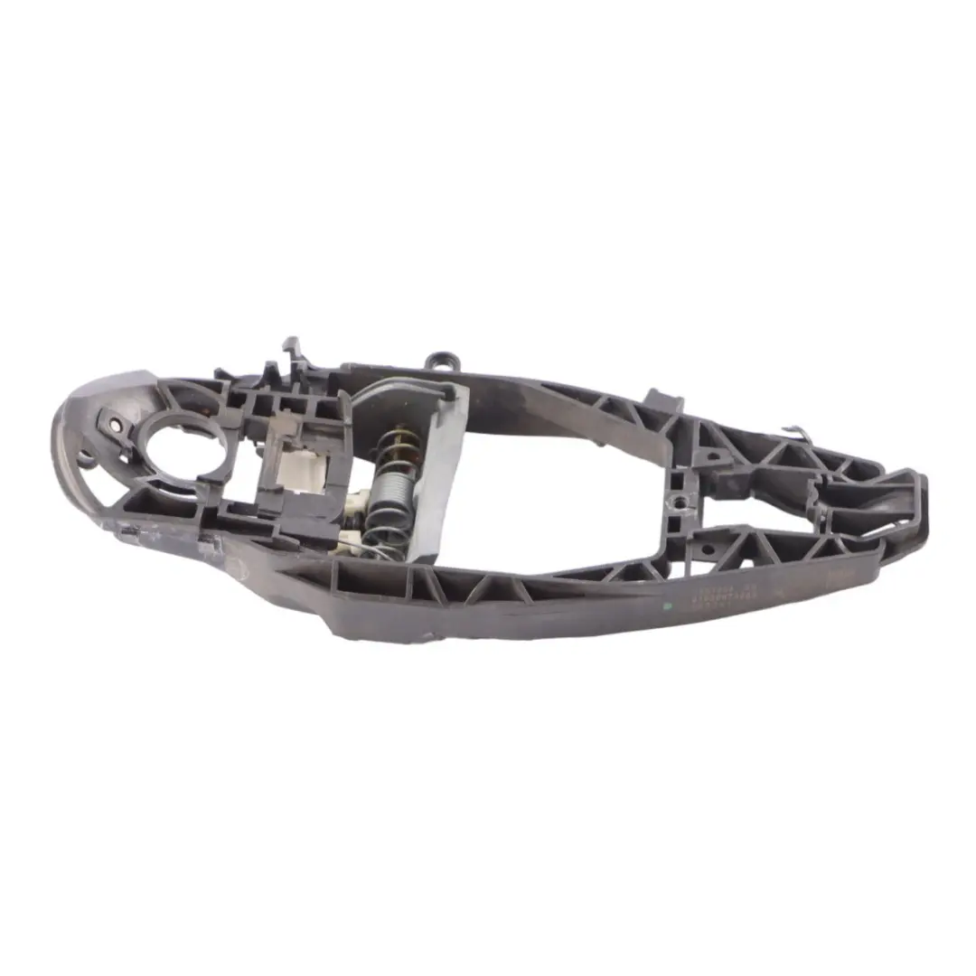Manija Soporte Puerta Delantera Trasera Izquierda para BMW G30 X5 G05 con número de pieza 7401205 BMW G30 X5 G05 Manija Soporte Puerta Delantera Trasera Izquierda - SKU 7401205 - Número de pieza 7401205