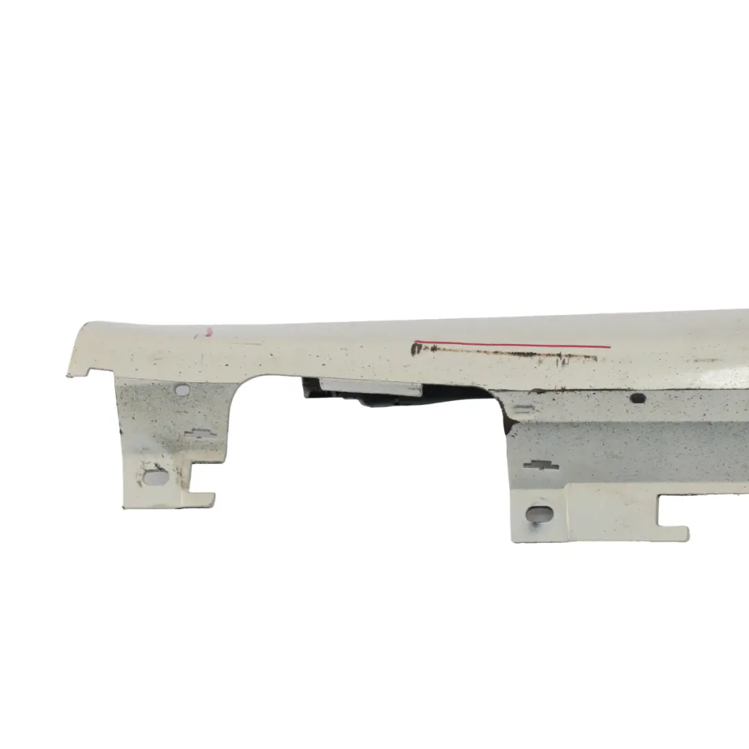  Seitenschwellerverkleidung BMW F46 Schwellerverkleidung links Mineralweiss - A96 - SKU 7403805-MW - Teilenummer 7403805