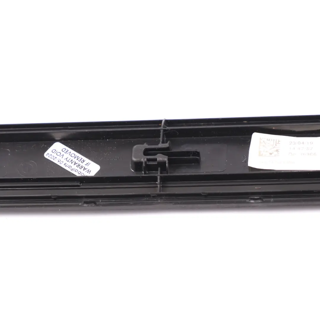 Coperchio davanzale d'ingresso davanzale anteriore destra sinistra per BMW G20 G21 con numero di parte 7407387 BMW G20 G21 Coperchio davanzale d'ingresso davanzale anteriore destra sinistra - SKU 7407387 - Numero di parte 7407387