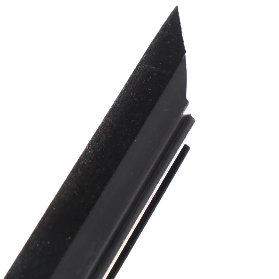 Joint de vitre BMW G20 G21 Porte Arrière Gauche Joint Intérieur pour à propos du numéro de pièce 7407421 Joint de vitre BMW G20 G21 Porte Arrière Gauche Joint Intérieur - SKU 7407421 - Numéro de pièce 7407421