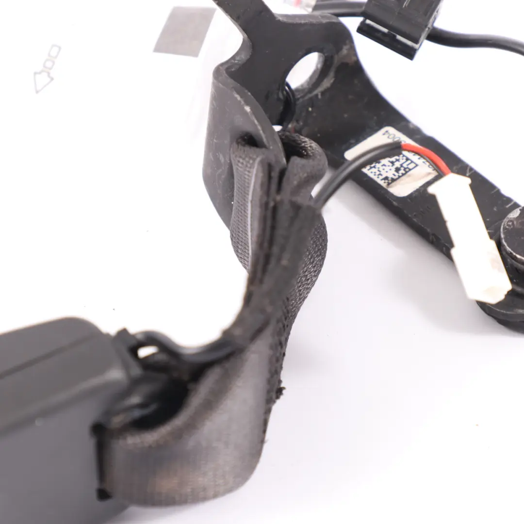 Cerradura hebilla cinturón seguridad trasero BMW G20 G21 derecha para con número de pieza 7442030 Cerradura hebilla cinturón seguridad trasero BMW G20 G21 derecha - SKU 7442030 - Número de pieza 7442030