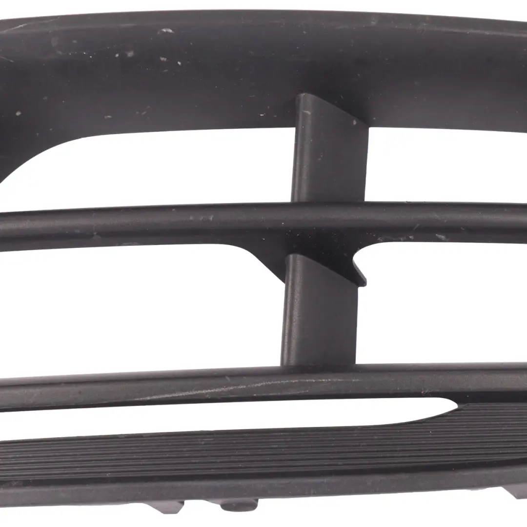 Pare-chocs avant Grille d'entrée d'air gauche pour Mini Countryman F60 JCW à propos du numéro de pièce 7443389 Mini Countryman F60 JCW Pare-chocs avant Grille d'entrée d'air gauche - SKU 7443389 - Numéro de pièce 7443389