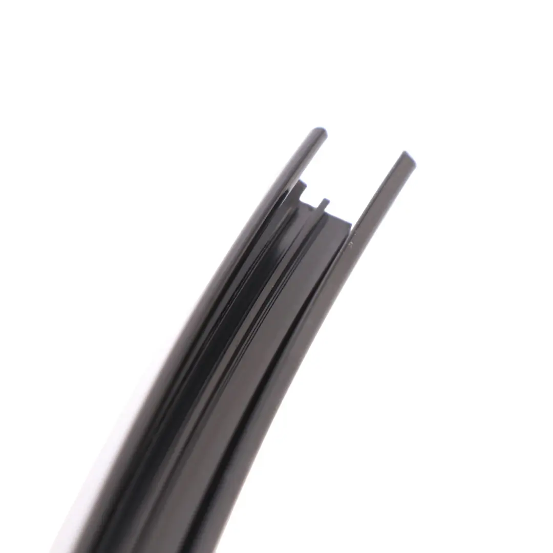 Embellecedor ventana BMW G20 Puerta Trasera Izquierda Barra Divisoria para con número de pieza 7465141 Embellecedor ventana BMW G20 Puerta Trasera Izquierda Barra Divisoria - SKU 7465141 - Número de pieza 7465141