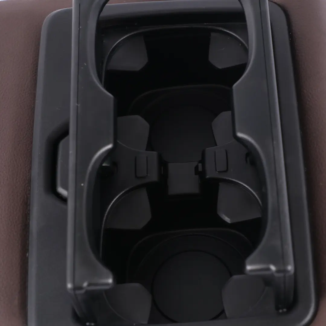 BMW G20 Apoyabrazos Asiento Trasero Apoyabrazos Cuero Mokka - SKU 7469797 - Número de pieza 7469797