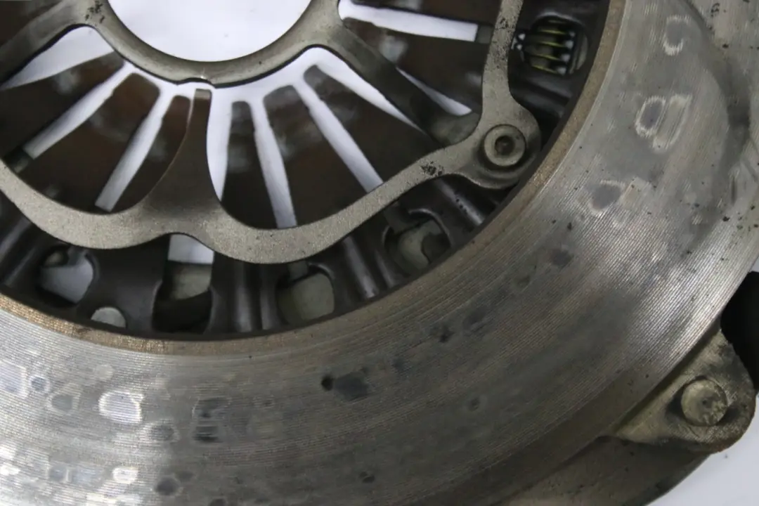 Flywheel 728i M52 Petrol Ring Gear Manual Gearbox to BMW E38 with Part number 7512474 BMW E38 Flywheel 728i M52 Petrol Ring Gear Manual Gearbox - SKU 7512474 - Part number 7512474