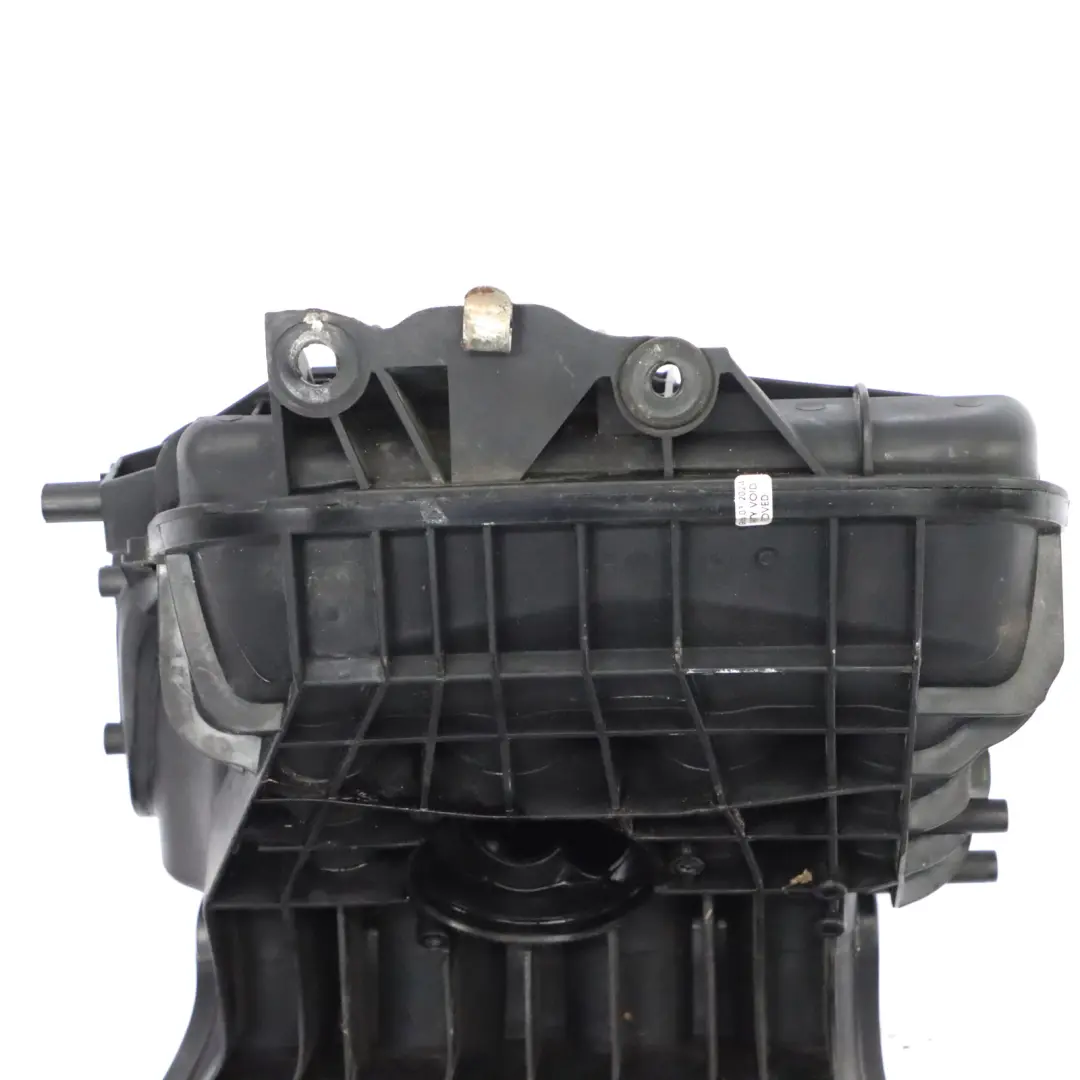 Collettore Aspirazione Presa Aria N43 Benzina per BMW E81 E87 LCI E91 E92 LCI con numero di parte 7561389 BMW E81 E87 LCI E91 E92 LCI Collettore Aspirazione Presa Aria N43 Benzina - SKU 7561389 - Numero di parte 7561389