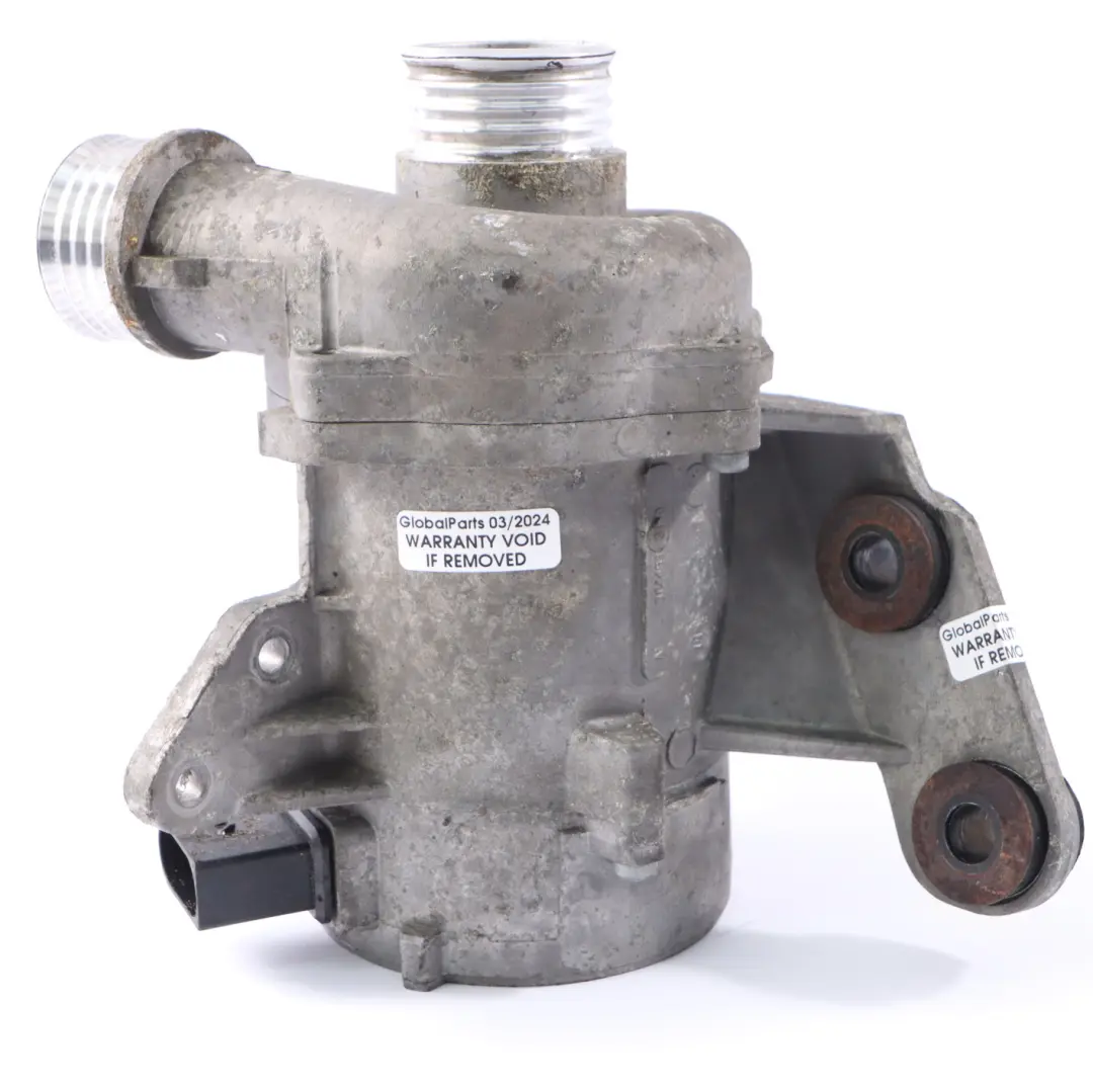 Pompe de refroidissement BMW E81 E90 E92 Essence N43 Pompe électrique  - SKU 7586928 - Numéro de pièce 7586928