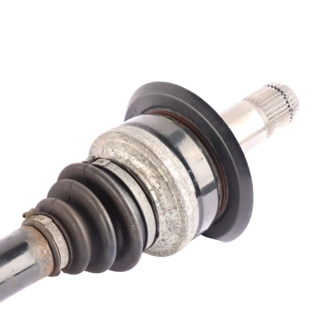 Arbre transmission essence Arbre sortie droit M135i M140i pour BMW F20 F30 à propos du numéro de pièce 7597686 BMW F20 F30 Arbre transmission essence Arbre sortie droit M135i M140i - SKU 7597686 - Numéro de pièce 7597686