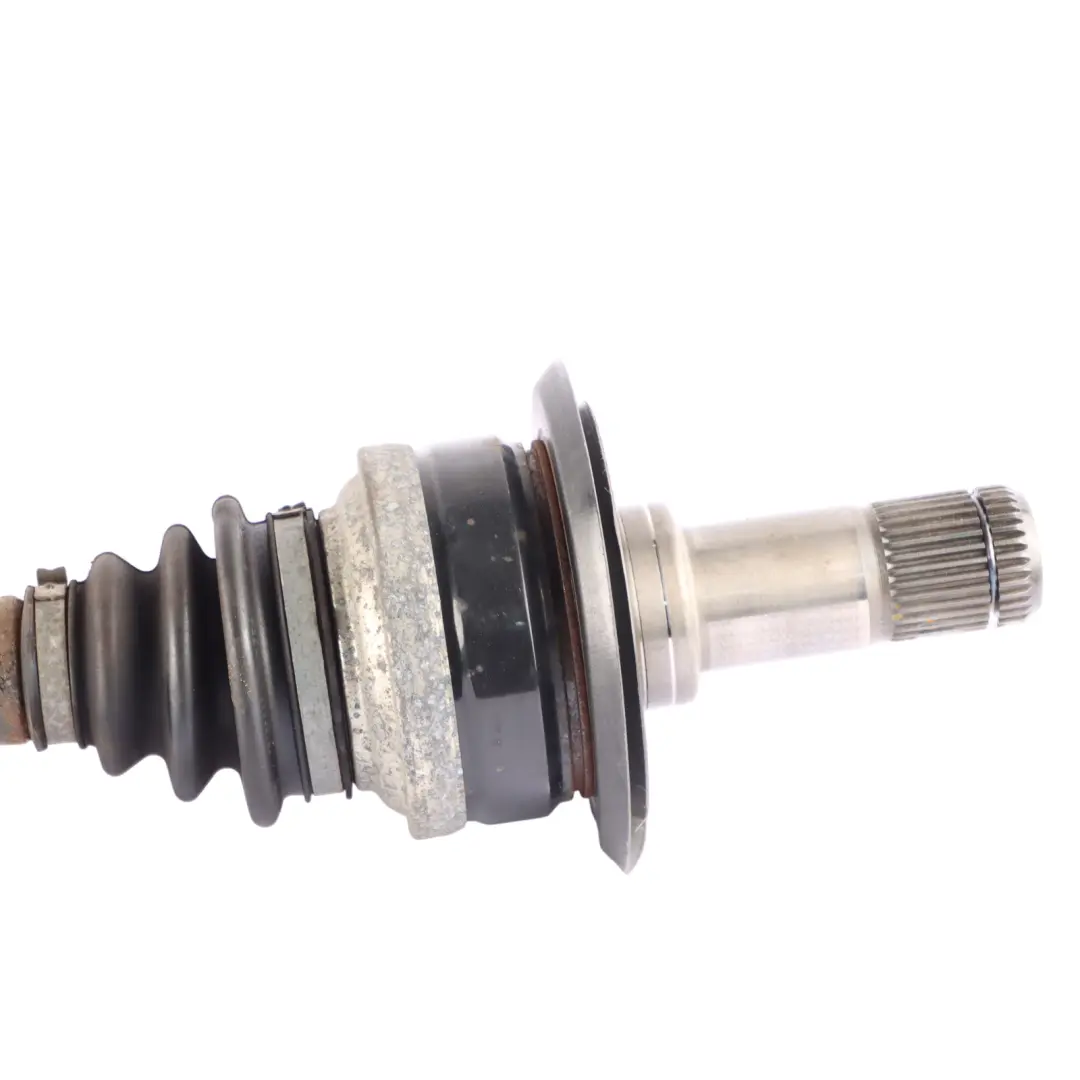 Arbre transmission essence Arbre sortie droit M135i M140i pour BMW F20 F30 à propos du numéro de pièce 7597686 BMW F20 F30 Arbre transmission essence Arbre sortie droit M135i M140i - SKU 7597686 - Numéro de pièce 7597686