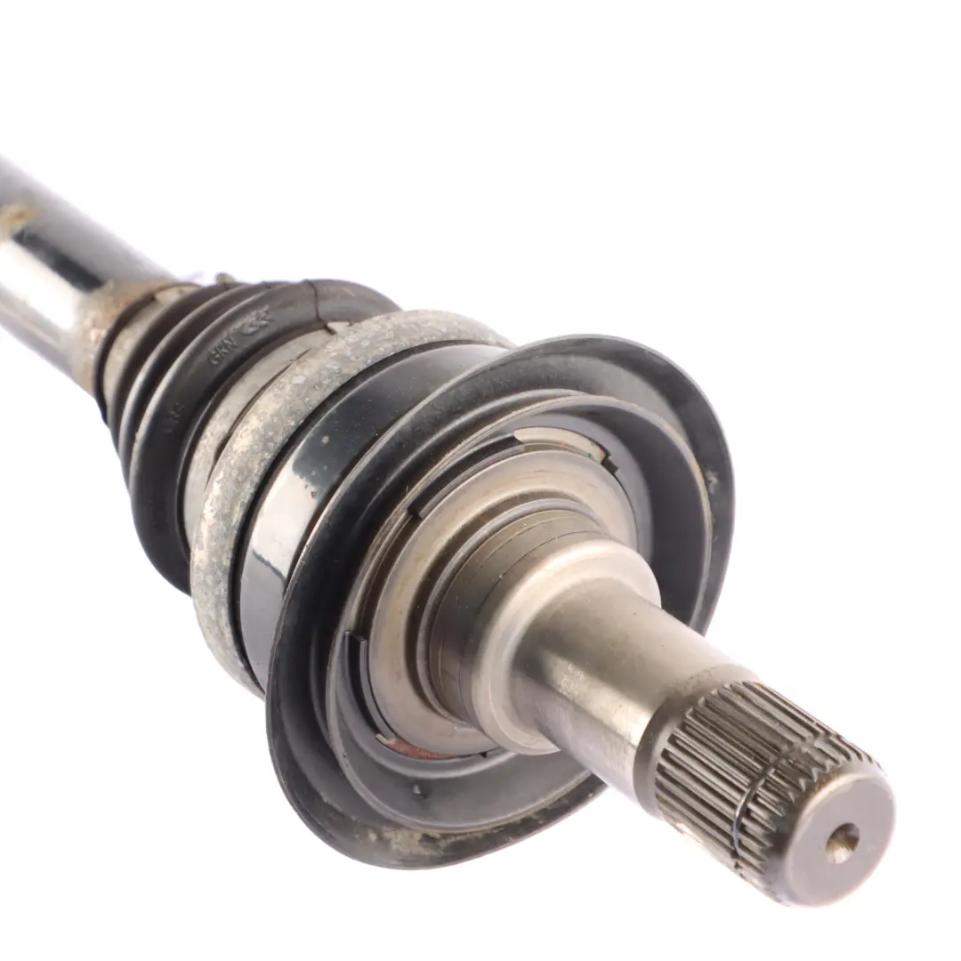 Arbre transmission essence Arbre sortie droit M135i M140i pour BMW F20 F30 à propos du numéro de pièce 7597686 BMW F20 F30 Arbre transmission essence Arbre sortie droit M135i M140i - SKU 7597686 - Numéro de pièce 7597686