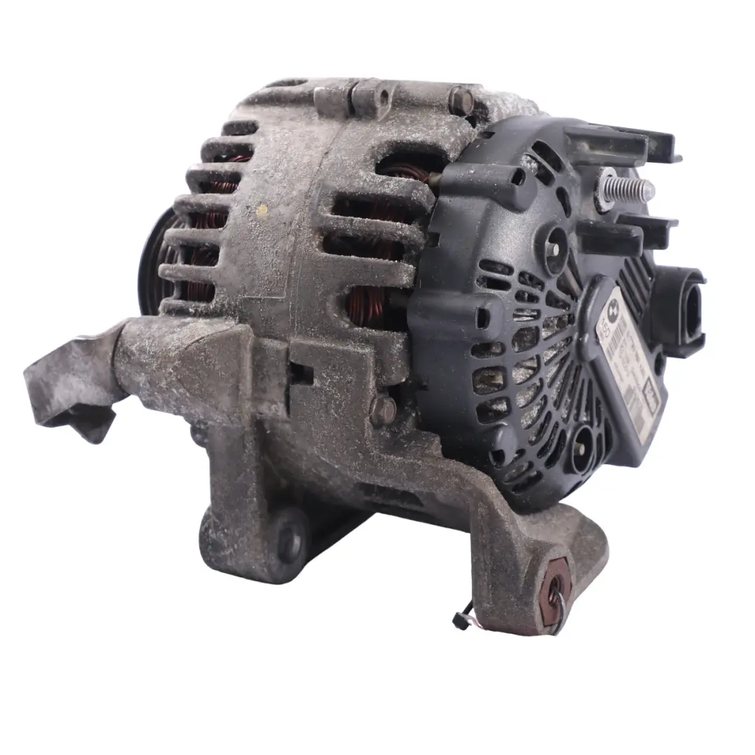 M47N M57N Alternator 150A Valeo do BMW E46 o numerze 7789980 BMW E46 M47N M57N Alternator 150A Valeo - SKU 7789980-2 - Numer Części 7789980
