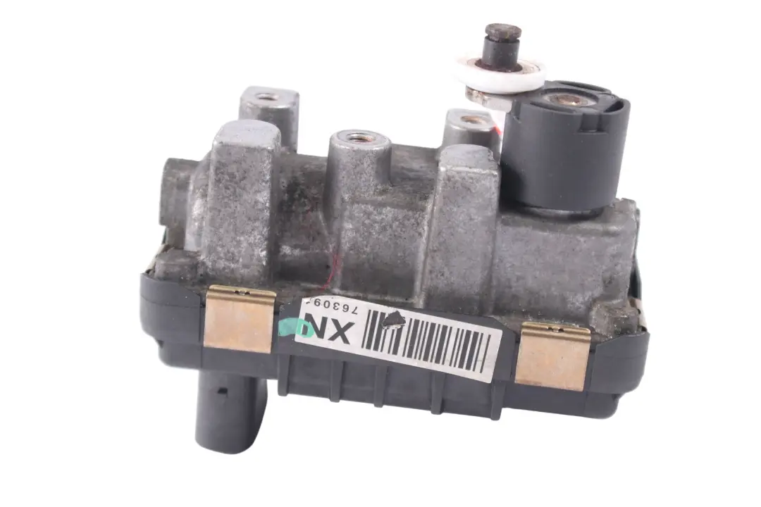 M47N2 Turbolader-Stellmotor Garret 6NW008412 712120 für BMW E87 mit Teilenummer 7792413 BMW E87 M47N2 Turbolader-Stellmotor Garret 6NW008412 712120 - SKU 7792413-3 - Teilenummer 7792413