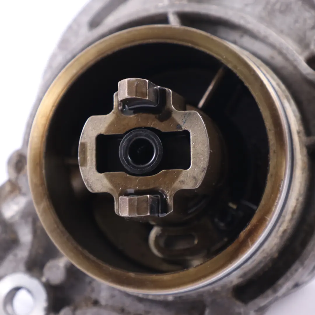  Vacuum Pump BMW E46 E60 E61 E83 E53 Diesel Engine Vacuum Pump - SKU 7795142-1 - Part number 7795142