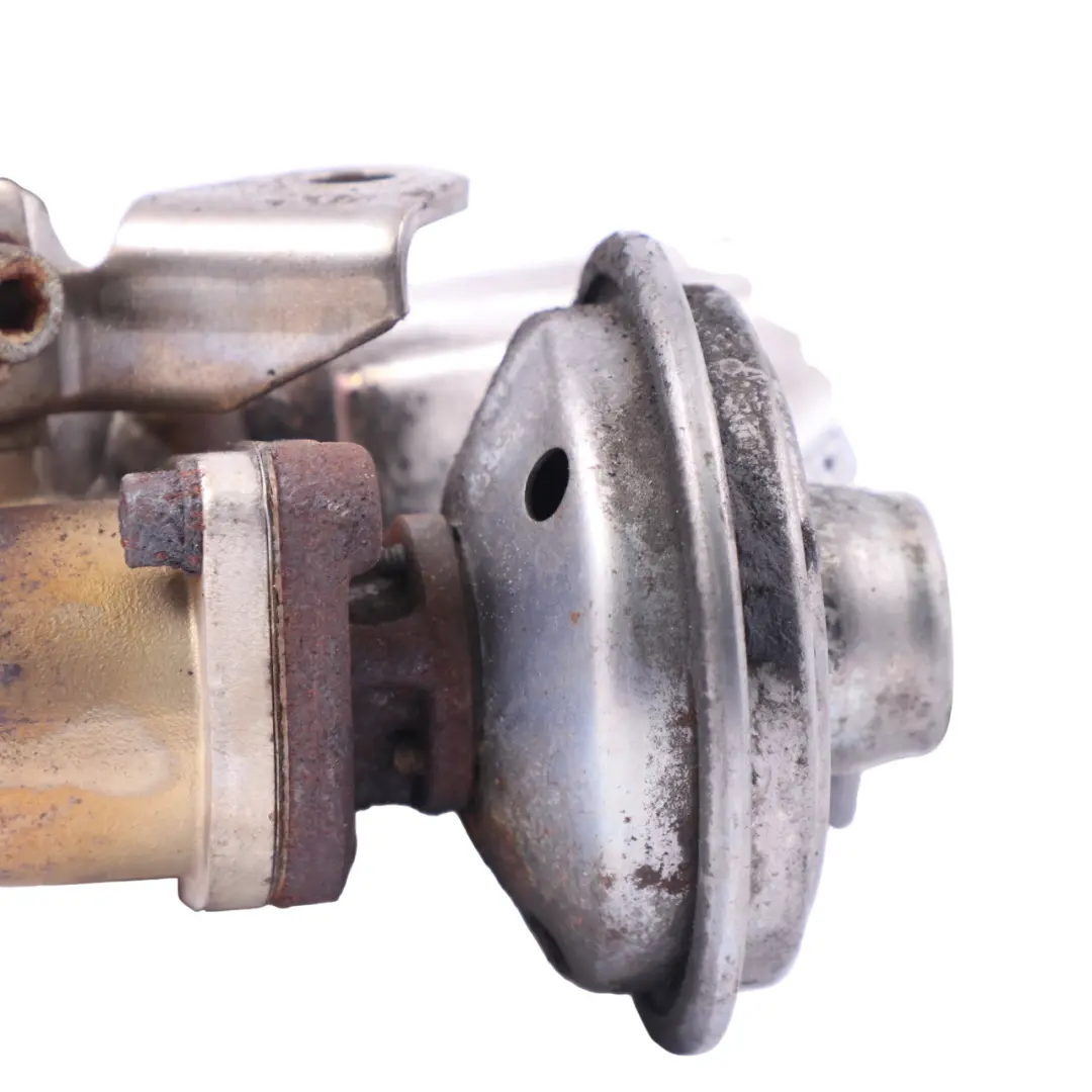 Chłodnica Spalin EGR do BMW E81 E82 E88 E87 LCI o numerze 7806052 BMW E81 E82 E88 E87 LCI Chłodnica Spalin EGR - SKU -7806052 - Numer Części 7806052