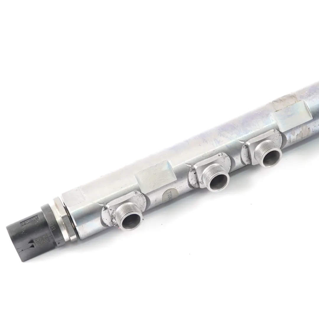 Injector Rail BMW X1 F84 F30 F31 Pressure Sensor to Fuel with Part number 7809128 Fuel Injector Rail BMW X1 F84 F30 F31 Pressure Sensor - SKU 7809128-1 - Part number 7809128