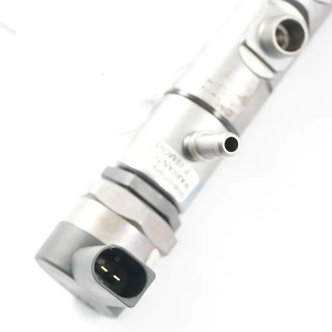  Carril del inyector de combustible BMW X1 F84 F30 F31 Sensor de presión - SKU 7809128-1 - Número de pieza 7809128