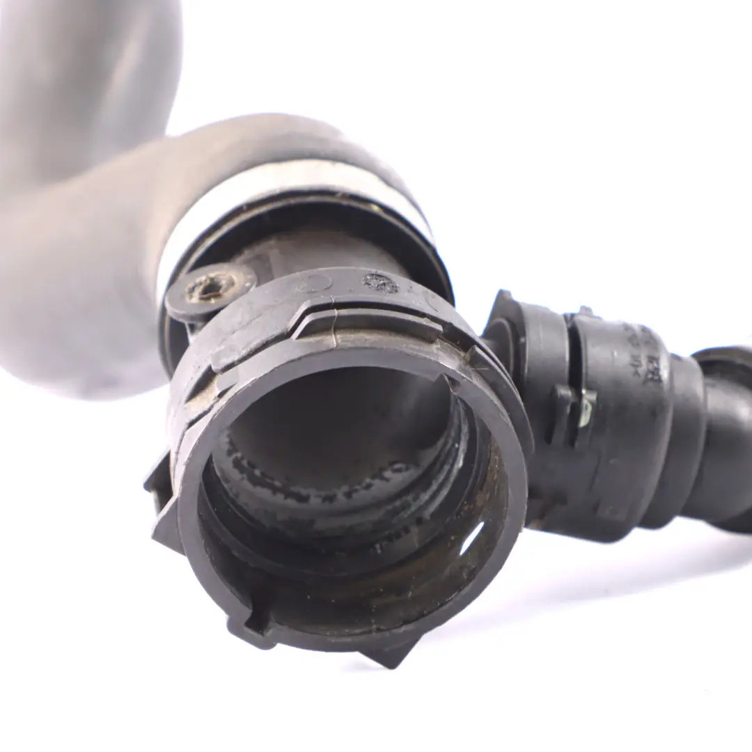 Tuyau de refroidissement BMW F10 F11 Diesel N47N Línea del radiador agua pour à propos du numéro de pièce 7809818 Tuyau de refroidissement BMW F10 F11 Diesel N47N Línea del radiador agua - SKU 7809818-1 - Numéro de pièce 7809818