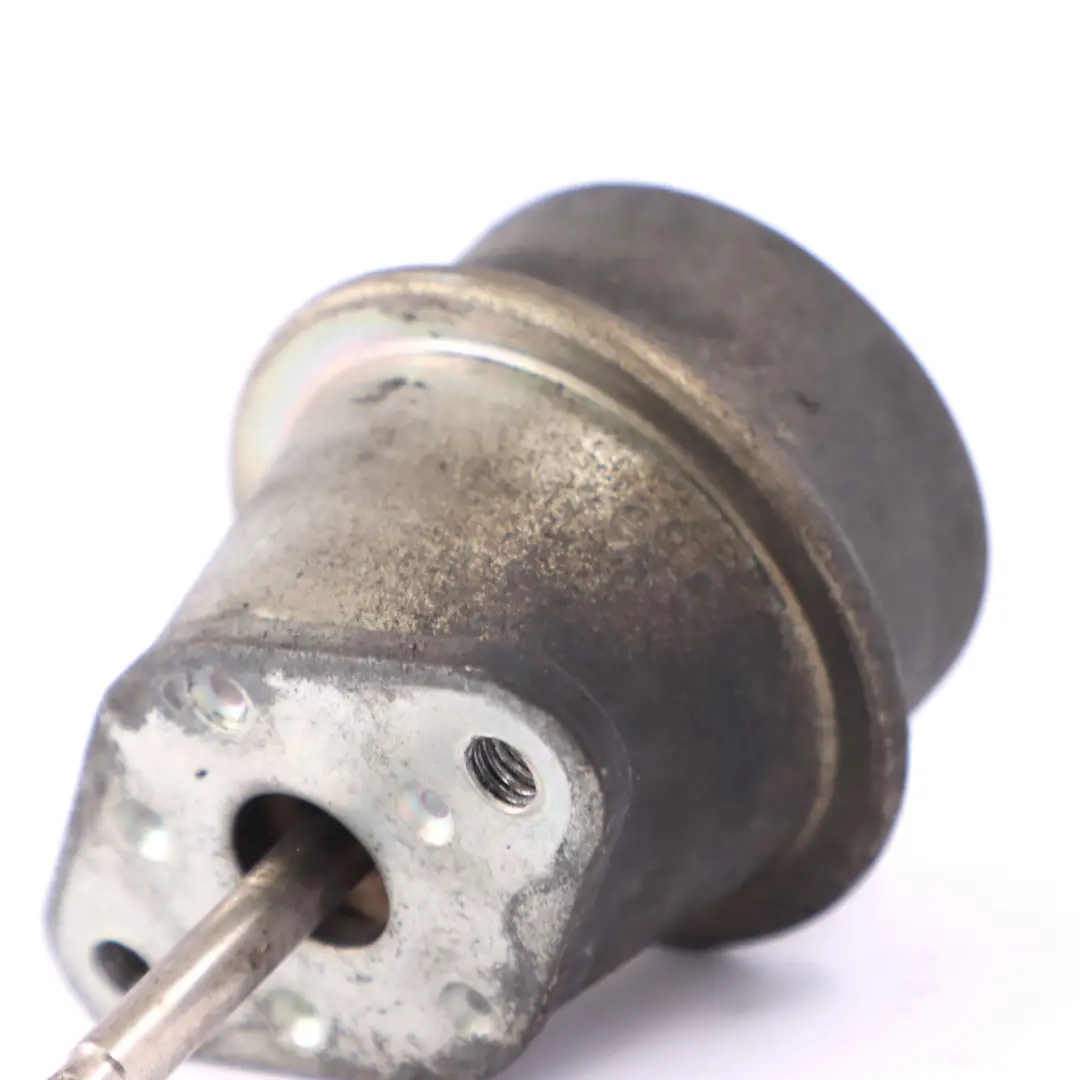 M57N2 Pieza la caja vacío Actuador turbocompresor para BMW E60 E61 E90 E91 335d 535d con número de pieza 7811404 BMW E60 E61 E90 E91 335d 535d M57N2 Pieza la caja vacío Actuador turbocompresor - SKU 7811404-2 - Número de pieza 7811404