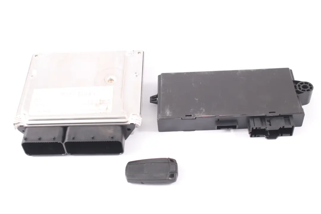 N47 Motor Unidad Control Módulo ECU Kit DDE CAS3 Clave para BMW E90 E91 320d con número de pieza 7811700 BMW E90 E91 320d N47 Motor Unidad Control Módulo ECU Kit DDE CAS3 Clave - SKU 7811700-13 - Número de pieza 7811700