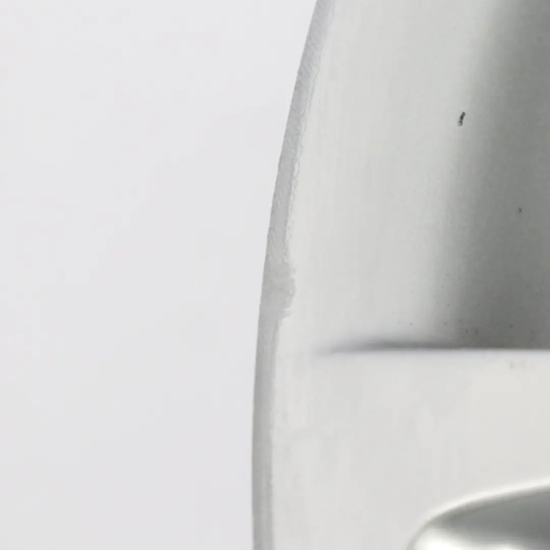 Jante Alliage Argentée M Deux Branches 350 9J 18" ET:44 pour BMW F10 F11 F12 à propos du numéro de pièce 7842651 BMW F10 F11 F12 Jante Alliage Argentée M Deux Branches 350 9J 18" ET:44 - SKU 7842651-1 - Numéro de pièce 7842651