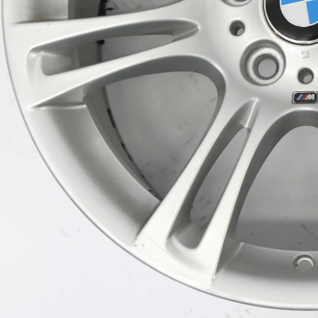 BMW F10 F11 F12 Jante Alliage Argentée M Deux Branches 350 9J 18" ET:44 - SKU 7842651-2 - Numéro de pièce 7842651