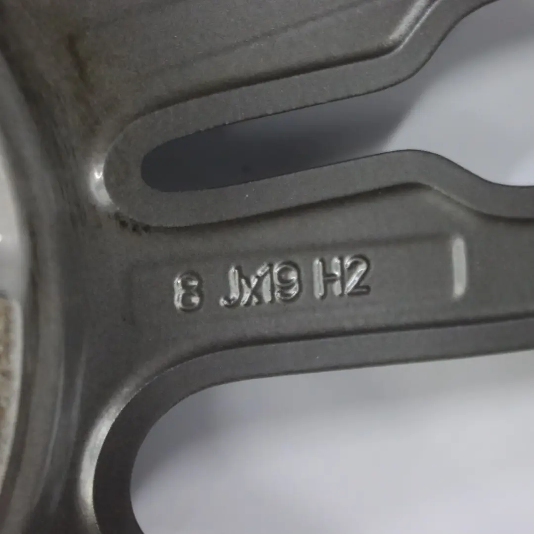 BMW F30 F31 F32 Jante grise alliage 19" M flèche l'étoile 403 ET:36 8J - SKU 7850020-2 - Numéro de pièce 7850020
