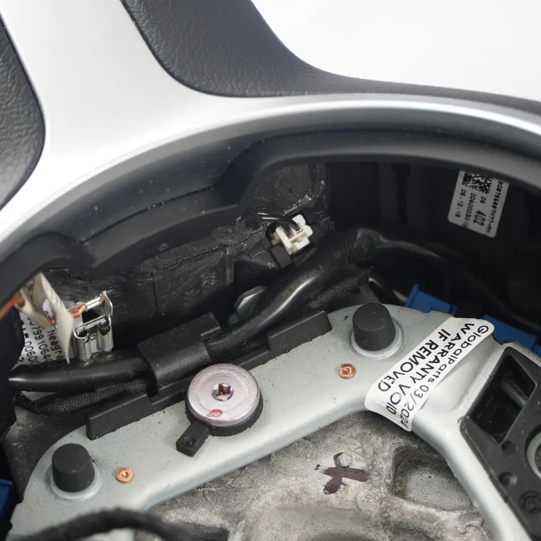 Kierownica M Sport NOWA Czarna Skóra Alkantara Grzana do BMW X3 F25 X5 F15 o numerze 7851499 BMW X3 F25 X5 F15 Kierownica M Sport NOWA Czarna Skóra Alkantara Grzana - SKU 7851499-1 - Numer Części 7851499