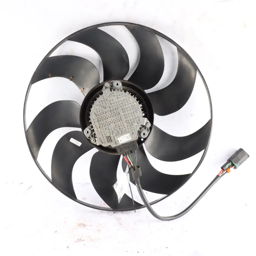 Cooling Radiator Fan Motor Shroud Blades Wheel Petrol 6988914 to BMW G11 G30 with Part number 7953401 BMW G11 G30 Cooling Radiator Fan Motor Shroud Blades Wheel Petrol 6988914 - SKU 7953401-2 - Part number 7953401