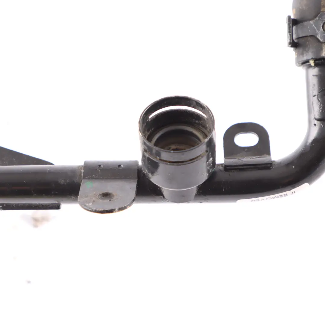 Volkswagen Trasporter T5 Tubo Manicotto Liquido Refrigerante - SKU 7E0121086B - Numero di parte 7E0121086B