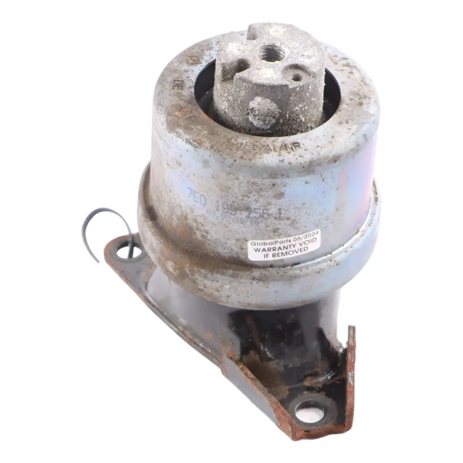 Volkswagen Transporter T5 Engine Mount Support Bracket Right O/S 7E0199256J - SKU 7E0121086J - Part number 7E0121086J