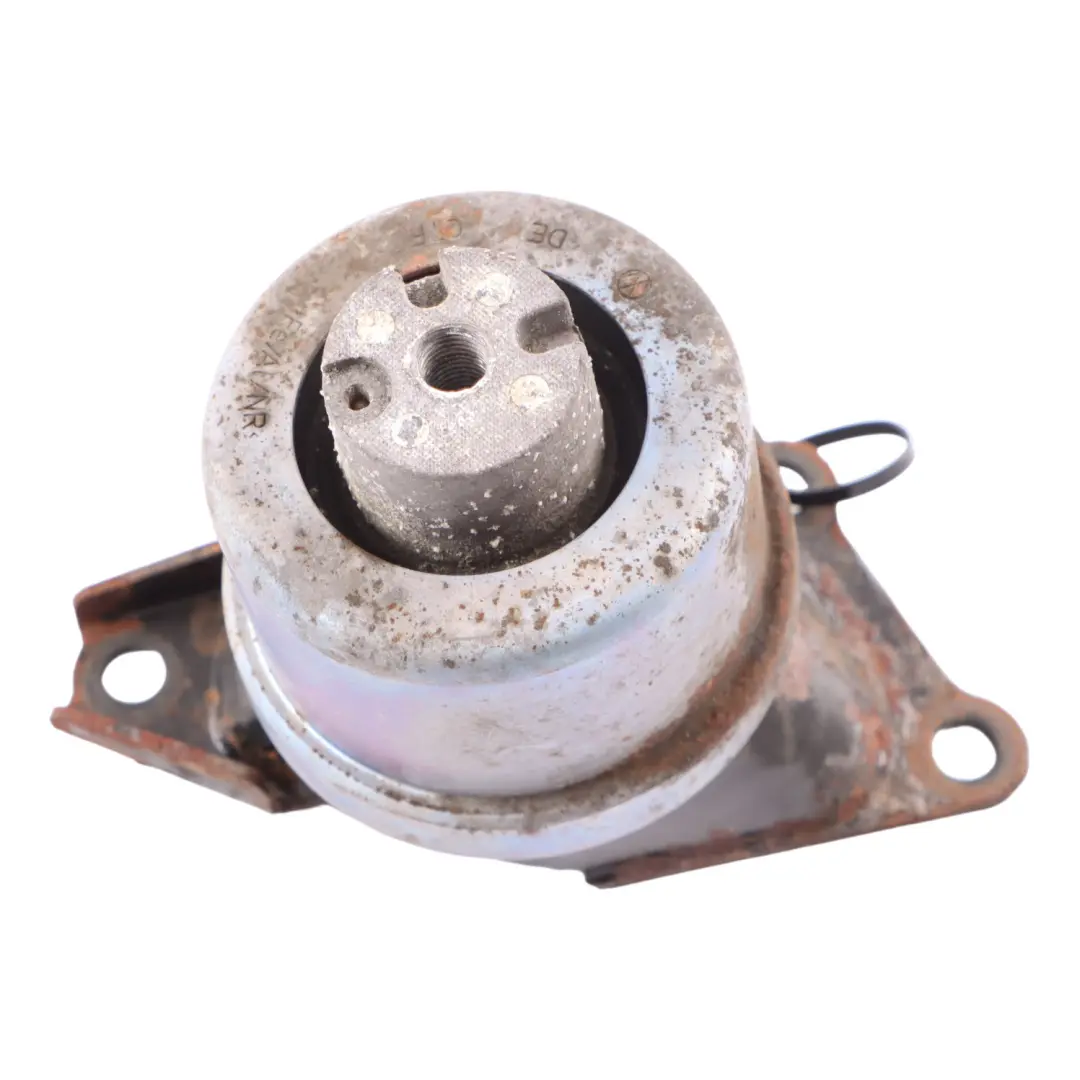 Volkswagen Transporter T5 Engine Mount Support Bracket Right O/S 7E0199256J - SKU 7E0121086J - Part number 7E0121086J
