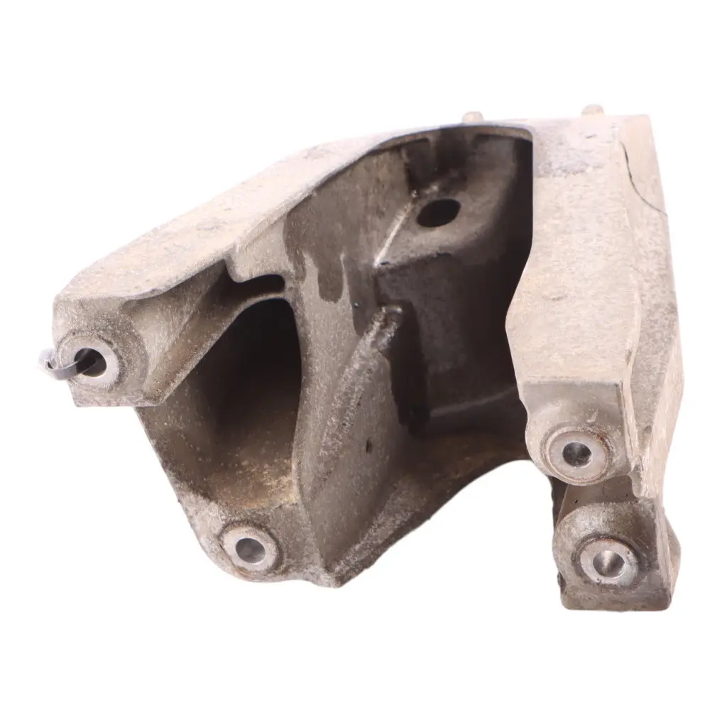 Volkswagen VW Transporter T5 Engine Mount Bracket Support - SKU 7E0199370 - Part number 7E0199370