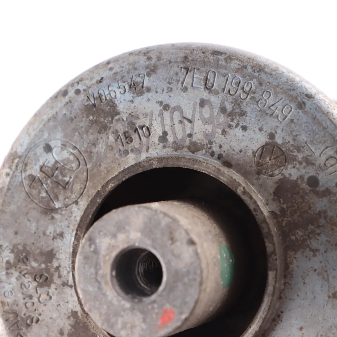 Volkswagen VW Transporter T5 Support De Fixation Arrière Du Moteur - SKU 7E0199849 - Numéro de pièce 7E0199849