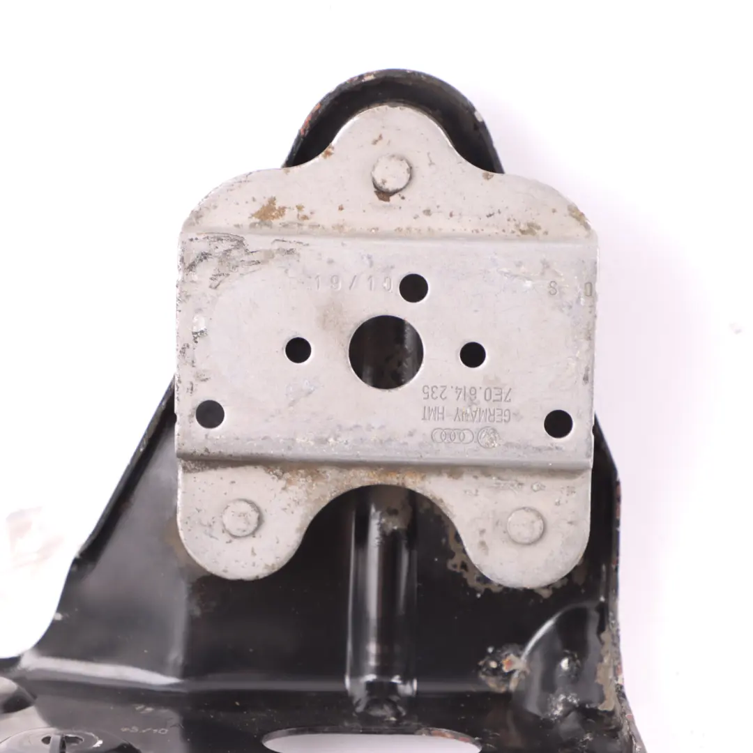 Pump Bracket Holder Mount to Volkswagen VW Transporter T5 with Part number 7E0614711A Volkswagen VW Transporter T5 Pump Bracket Holder Mount - SKU 7E0614711A - Part number 7E0614711A