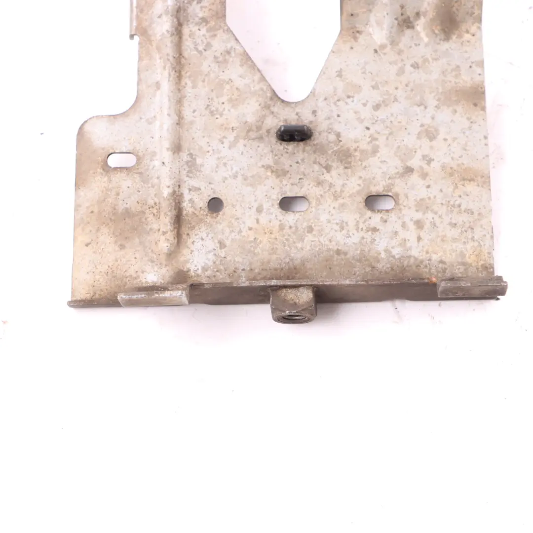 Volkswagen Transporter T5 Support Fixation Câble Panneau - SKU 7E0959189B - Numéro de pièce 7E0959189B