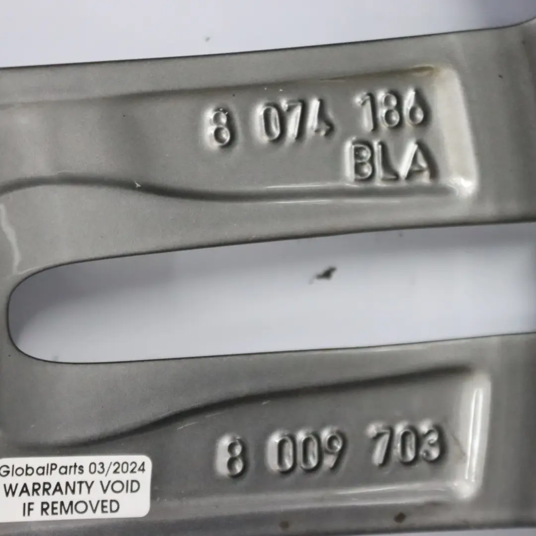 Leicht metall felge hinten 18" 8J ET:52 für BMW F20 F21 F22 mit Teilenummer 8009703 BMW F20 F21 F22 Leicht metall felge hinten 18" 8J ET:52 - SKU 8009703-1 - Teilenummer 8009703