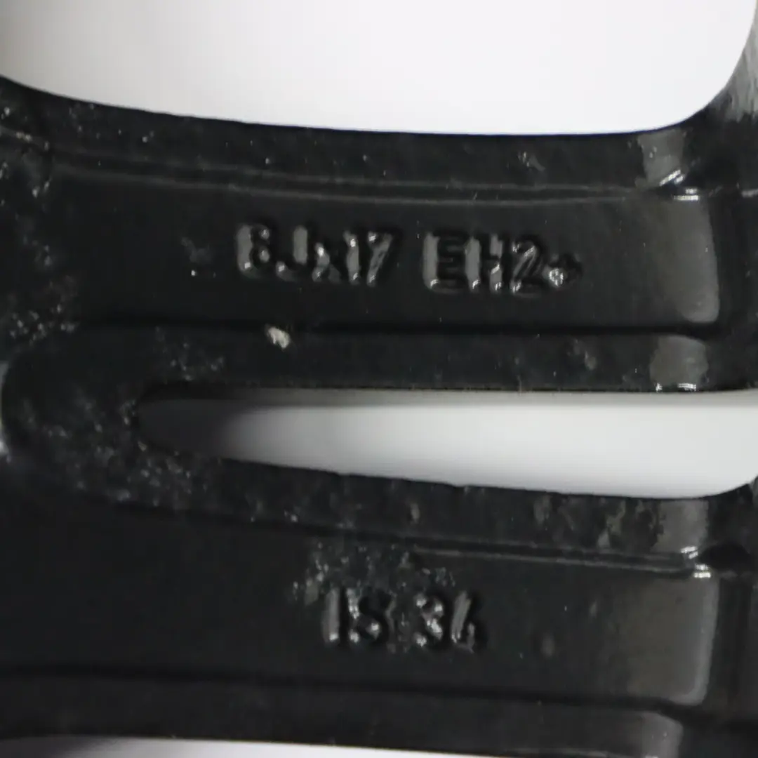 Cerchio posteriore nero in lega M Doppie razze 194 17" ET:37 8,5J per BMW E90 E91 con numero di parte 8036936 BMW E90 E91 Cerchio posteriore nero in lega M Doppie razze 194 17" ET:37 8,5J - SKU 8036936-6 - Numero di parte 8036936