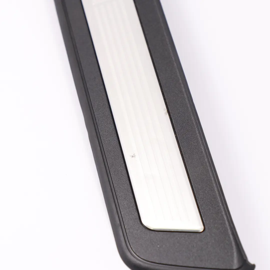 Entrada Tapa Puerta Umbral Tira Delantera Derecha para BMW F10 F11 LCI M Sport con número de pieza 8050054 BMW F10 F11 LCI M Sport Entrada Tapa Puerta Umbral Tira Delantera Derecha - SKU 8050054-1 - Número de pieza 8050054