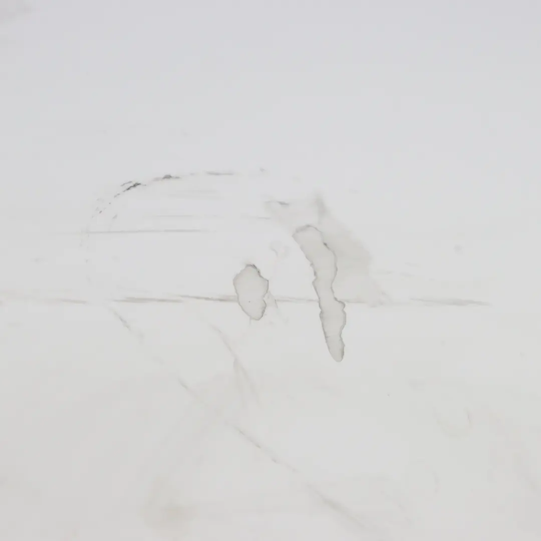 Zderzak Tylny M-Pakiet PDC Alpinweiss Biały - 300 do BMW F32 F33 o numerze 8060889 BMW F32 F33 Zderzak Tylny M-Pakiet PDC Alpinweiss Biały - 300 - SKU 8060889-AW5 - Numer Części 8060889