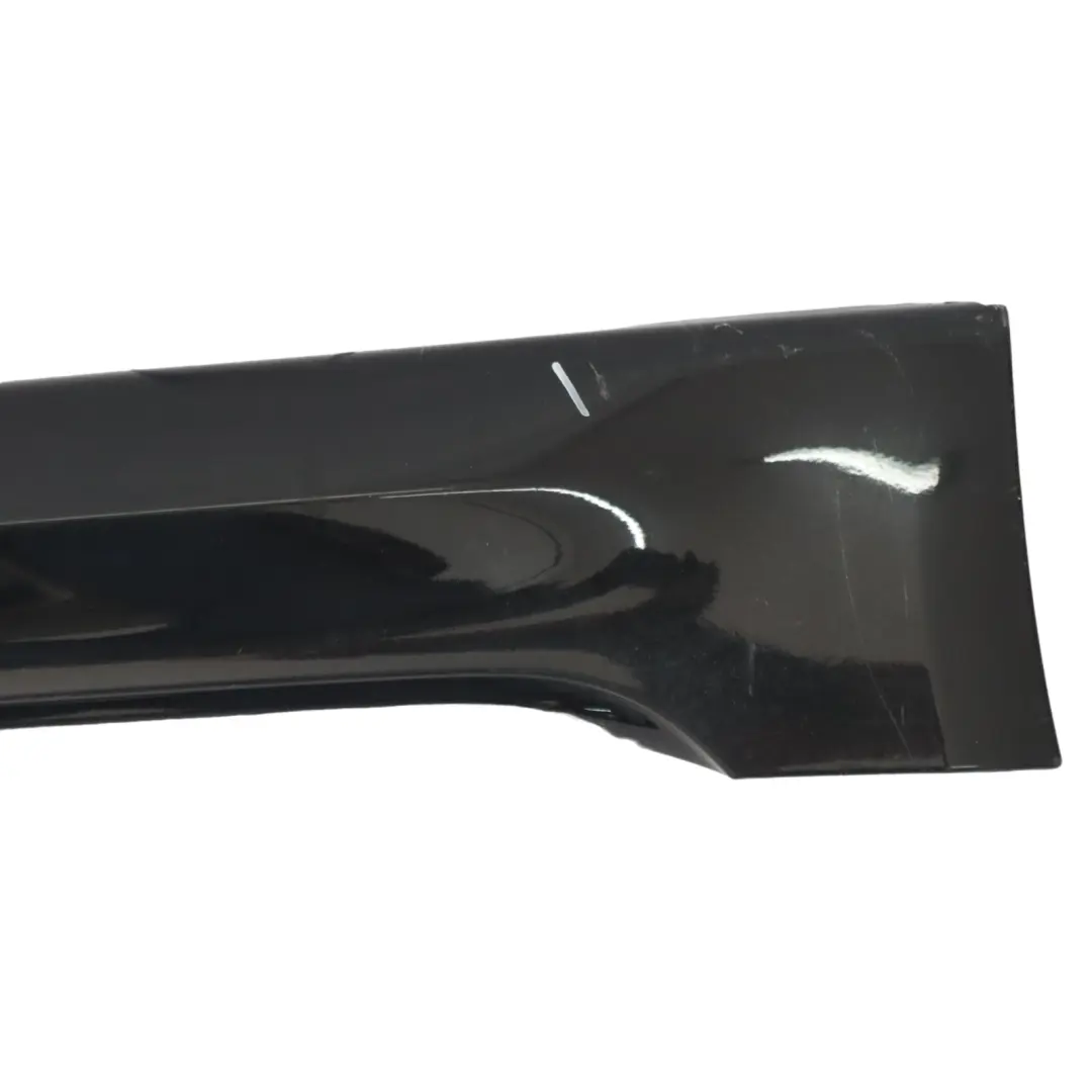BMW G30 F90 M5 Striscia davanzale laterale destra G30 Nero Zaffiro - 475 - SKU 8073134-BS - Numero di parte 8073134