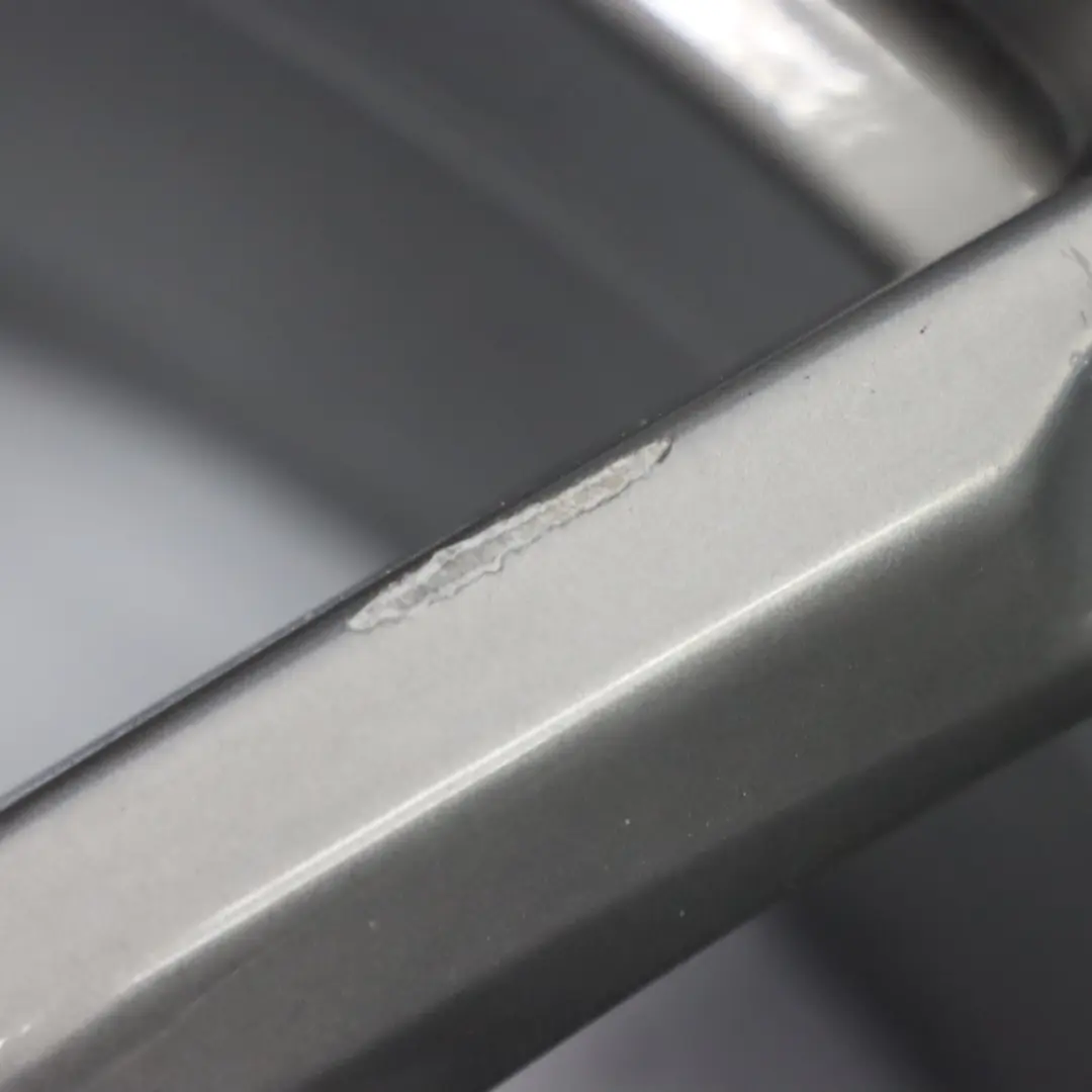 Felga Aluminiowa Ferric Grey 18" 8J ET:30 662M do BMW G30 o numerze 8093405 BMW G30 Felga Aluminiowa Ferric Grey 18" 8J ET:30 662M - SKU 8093405-1 - Numer Części 8093405