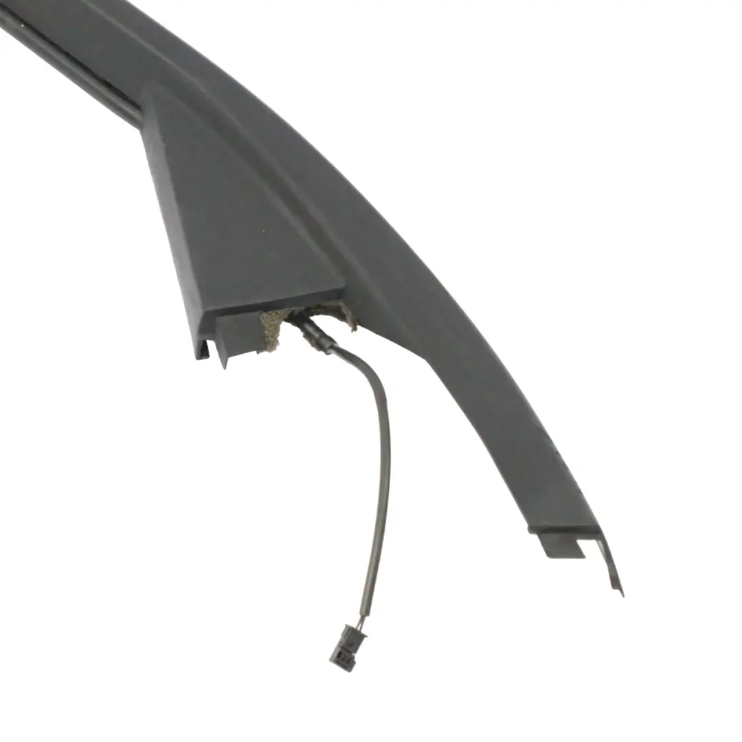 Guarnizione Finestra Porta Anteriore Sinistra Guida Guarnizione per BMW E38 con numero di parte 8125759 BMW E38 Guarnizione Finestra Porta Anteriore Sinistra Guida Guarnizione - SKU 8125759 - Numero di parte 8125759