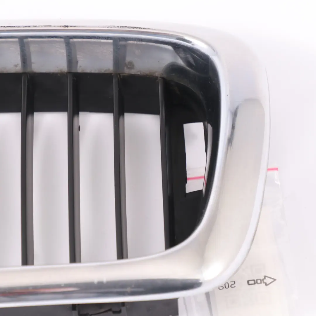  Rejilla BMW E38 Radiador Delantero Izquierda Recorte Cromo - SKU 8125811 - Número de pieza 8125811