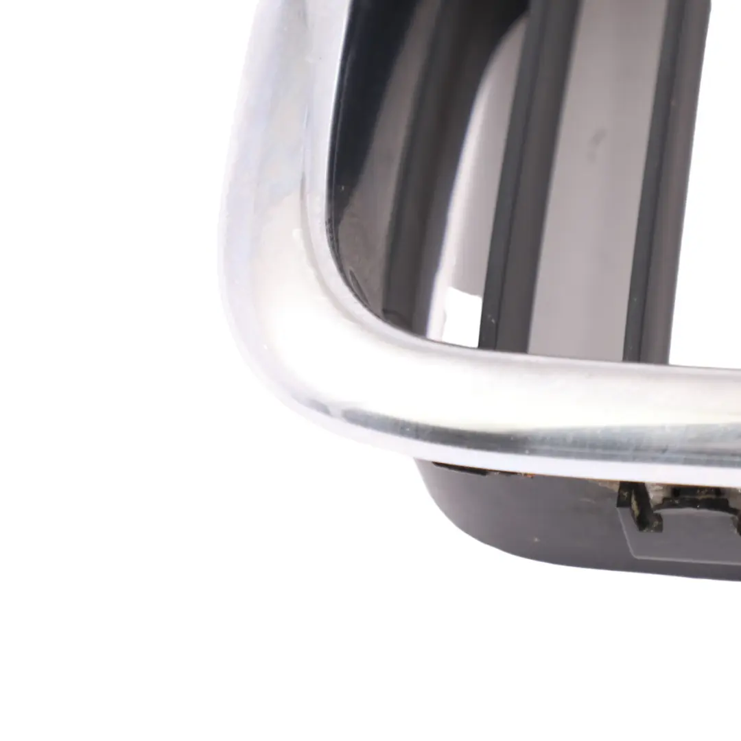  Rejilla BMW E38 Rejilla del radiador delantero derecho Recorte Cromo - SKU 8125812 - Número de pieza 8125812